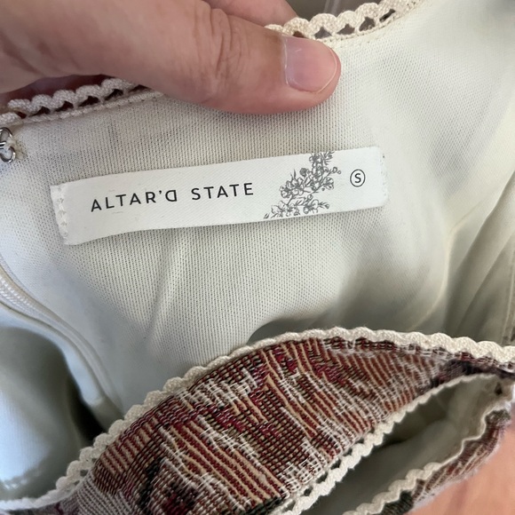 Altar’d State floral dress, size S, like new gently used condition - Picture 2 of 4